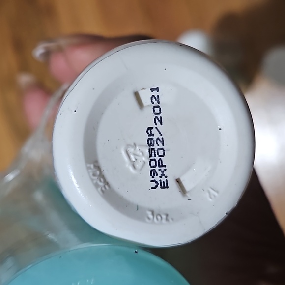 Skincare - Picture 8 of 10